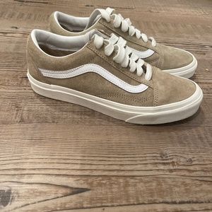 Women’s vans old skool